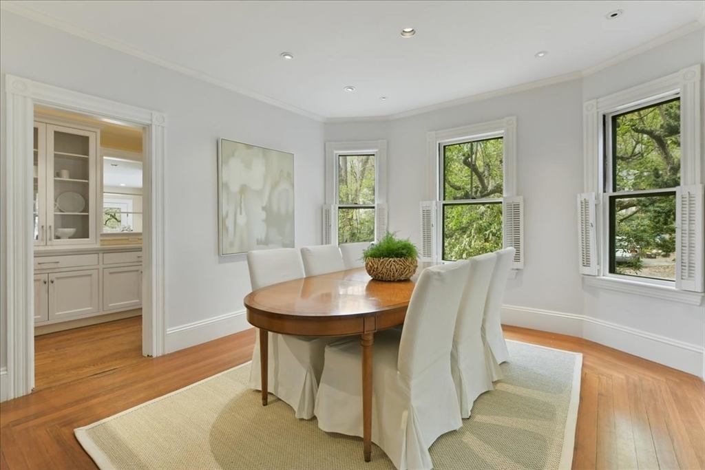 14 Locust Avenue Lexington, MA 02421 - Photo 8 of 40