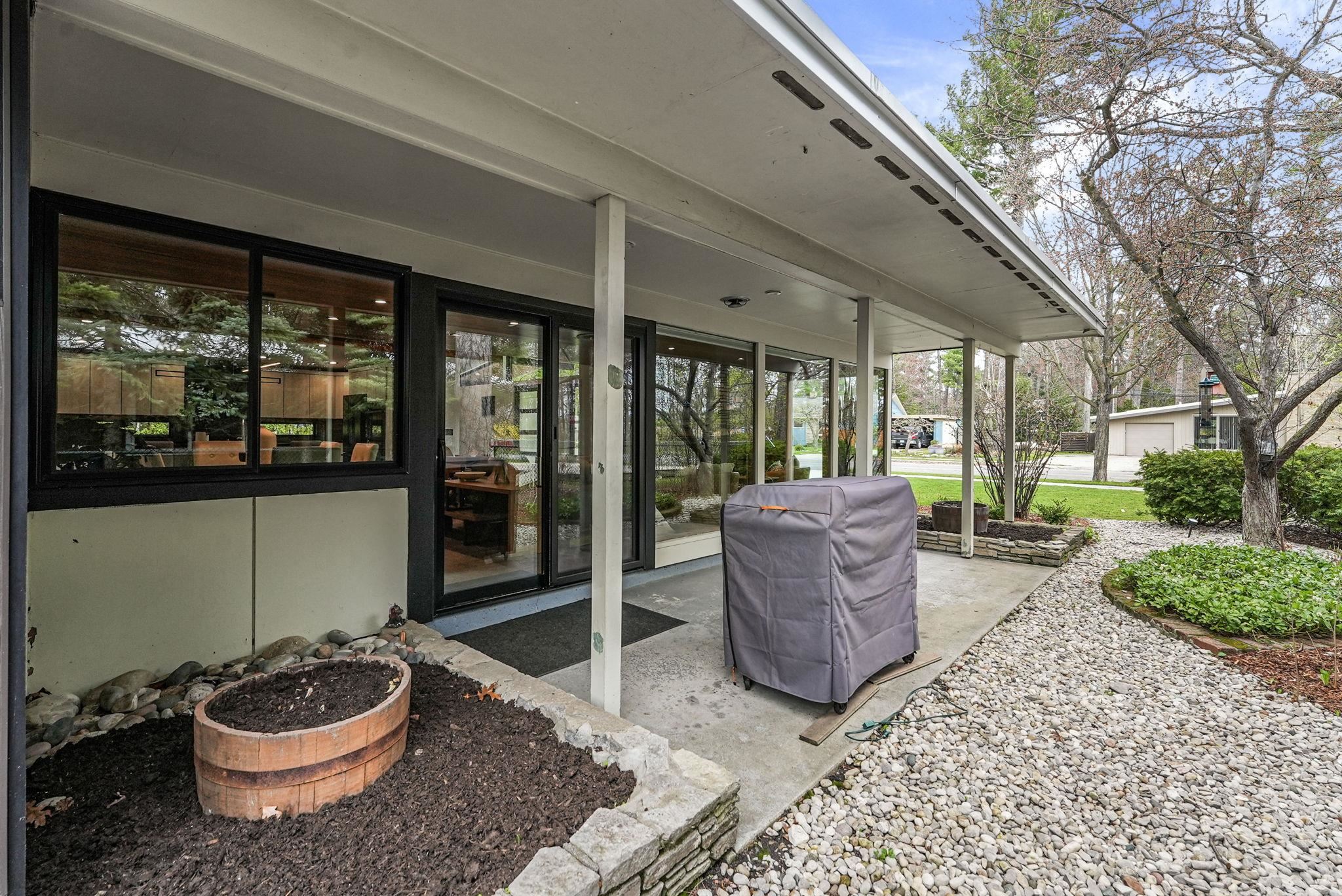 1236 Anderson Road Traverse City, MI 49686 - Photo 43 of 52 1944374-7cb20d38-adc1-4876-aca0-8367cd6b029a.JPG