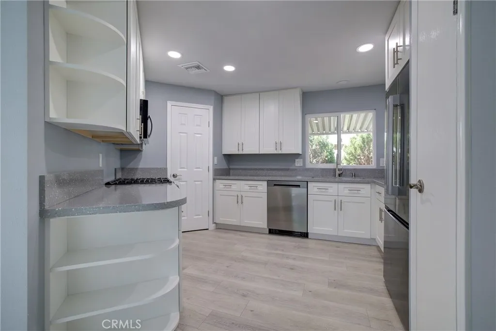 3700 Buchanan Street, Unit 131 Riverside, CA 92503 - Photo 10 of 27