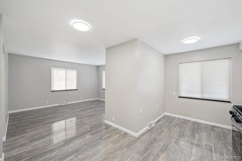 9407 Wayne Road Romulus, MI 48174 - Photo 10 of 22