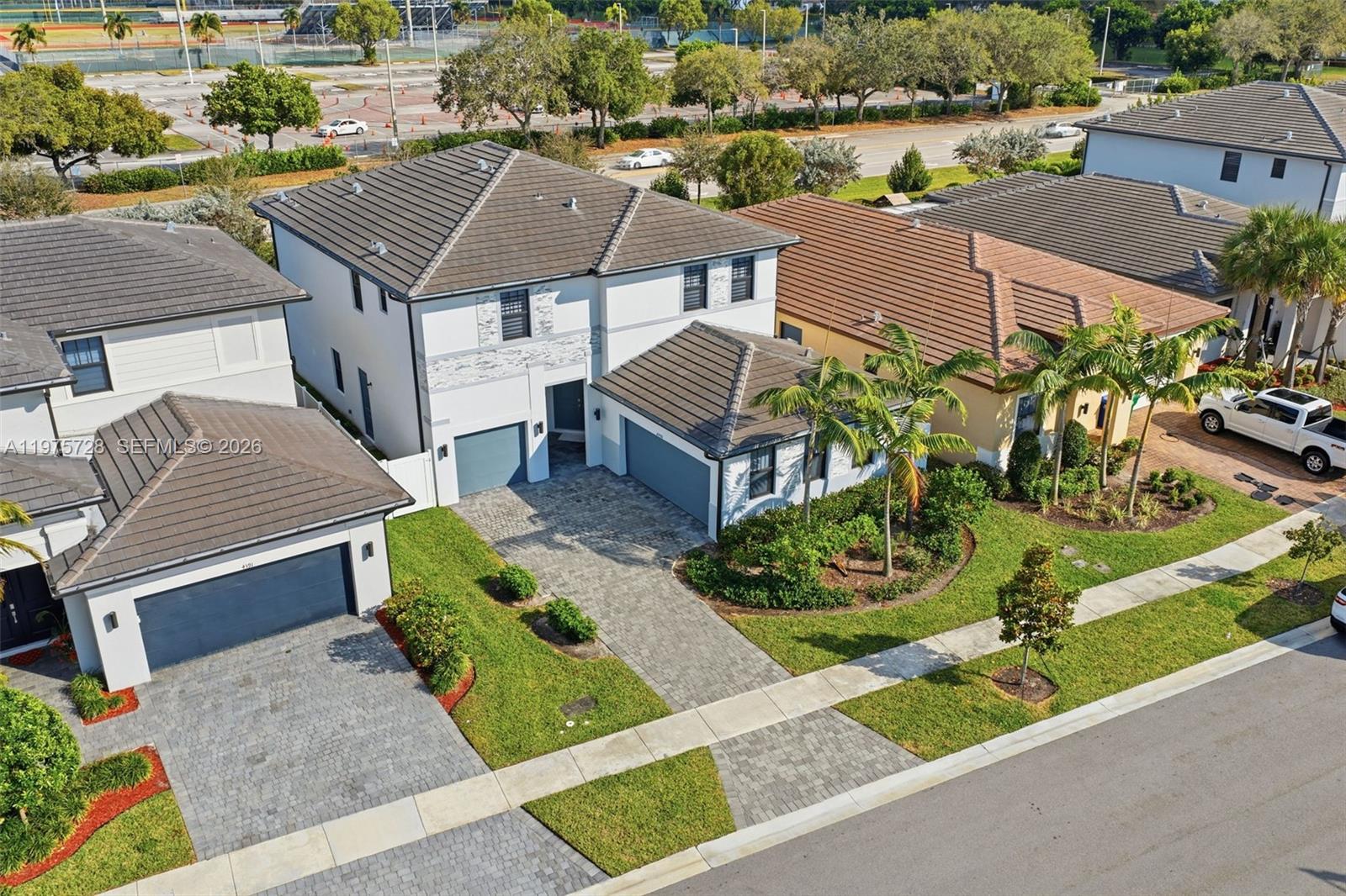 4409 Southwest 173rd Avenue Miramar, FL 33029 - Photo 39 of 45