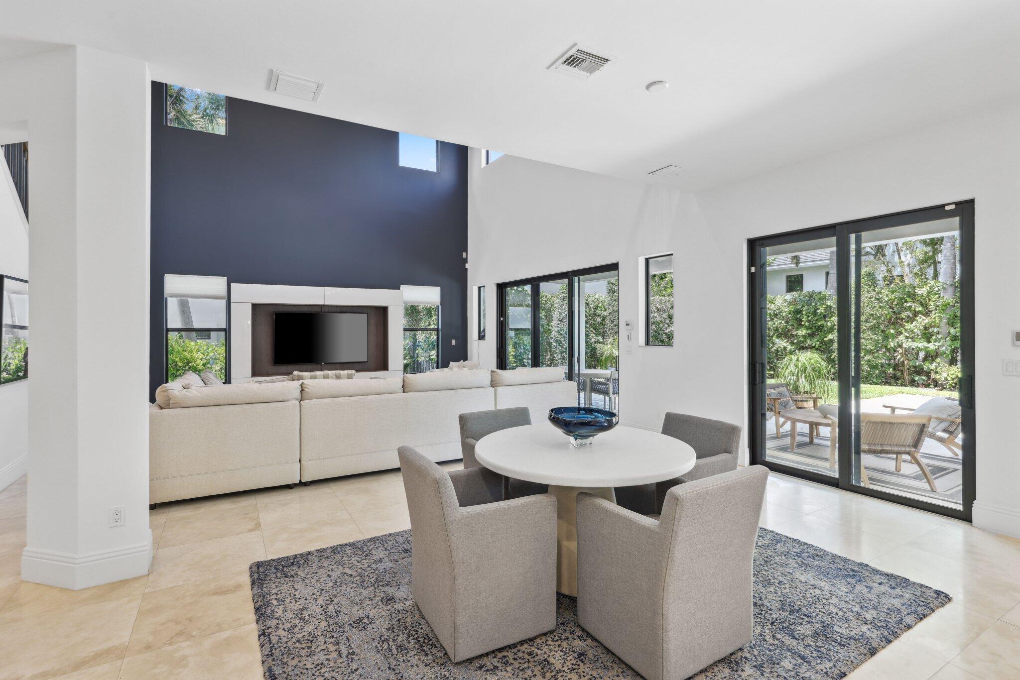 7406 Northwest 27th Avenue Boca Raton, FL 33496 - Photo 15 of 76 Breakfast area