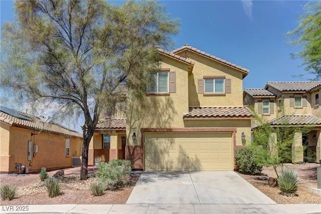 $494,999 | 952 Crescent Falls Street, Henderson, NV 89011