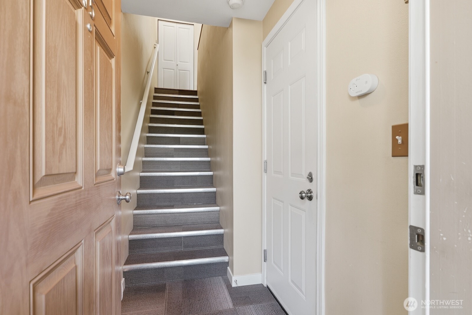 15325 Southeast 155th Place, Unit J5 Renton, WA 98058 - Photo 5 of 36