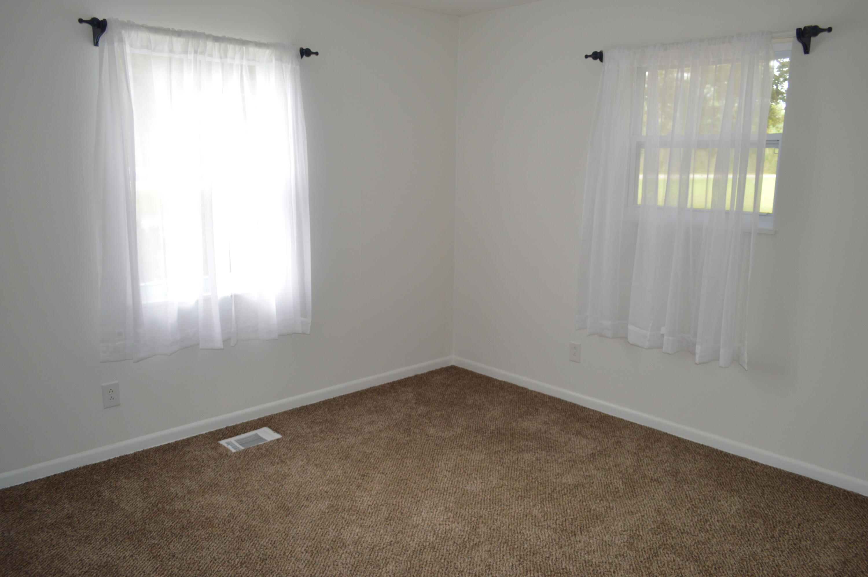 7582 Goat Hill Road See Remarks, AL 36477 - Photo 14 of 43 an empty room with windows