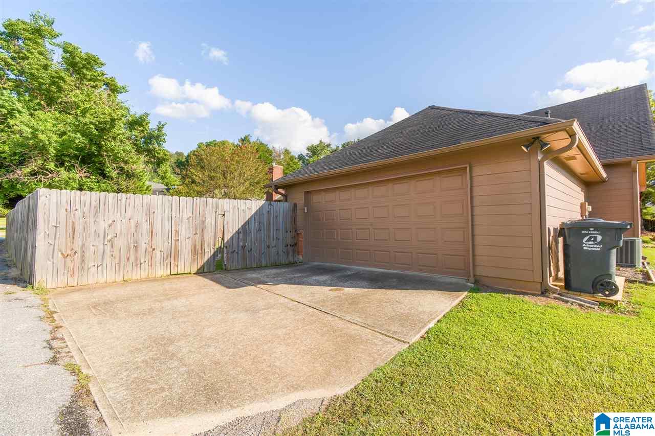 112 Braxton Way Pelham, AL 35124 - Photo 5 of 39