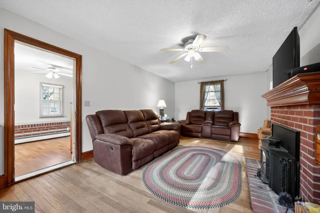 $275,000 | 516 North Valley Avenue, Vineland, NJ 08360