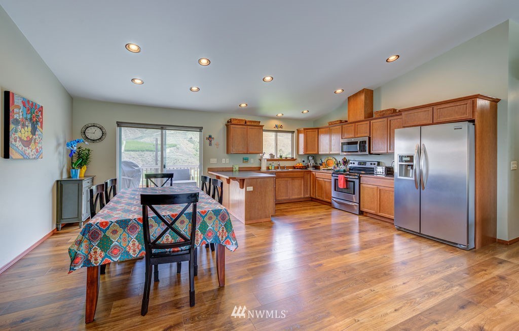 2135 Citation Loop Wenatchee, WA 98801 - Photo 10 of 32 Gallery Image 10