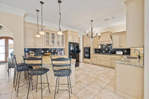 $795,000 | 118 West Bayou Parkway, Lafayette, LA 70503