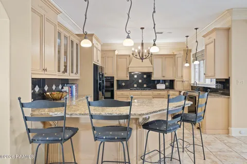 $795,000 | 118 West Bayou Parkway, Lafayette, LA 70503