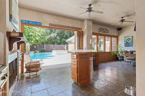 $795,000 | 118 West Bayou Parkway, Lafayette, LA 70503