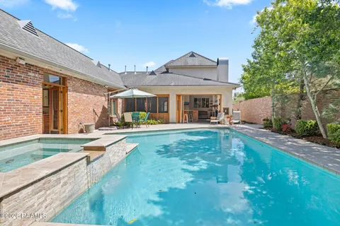 $795,000 | 118 West Bayou Parkway, Lafayette, LA 70503