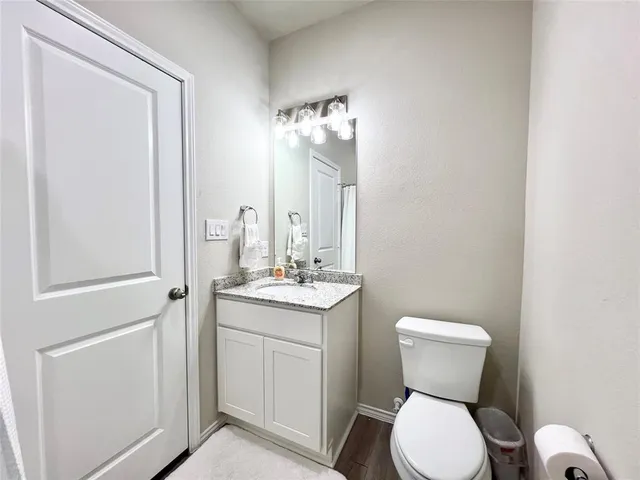 $2,195 | 3501 East Renfro Street, Unit 401, Burleson, TX 76028