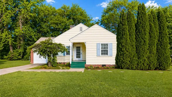 $225,000 | 219 Sequoia Drive, Chattanooga, TN 37411