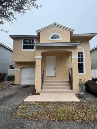 $3,400 | 9861 Northwest 2nd Court, Plantation, FL 33324