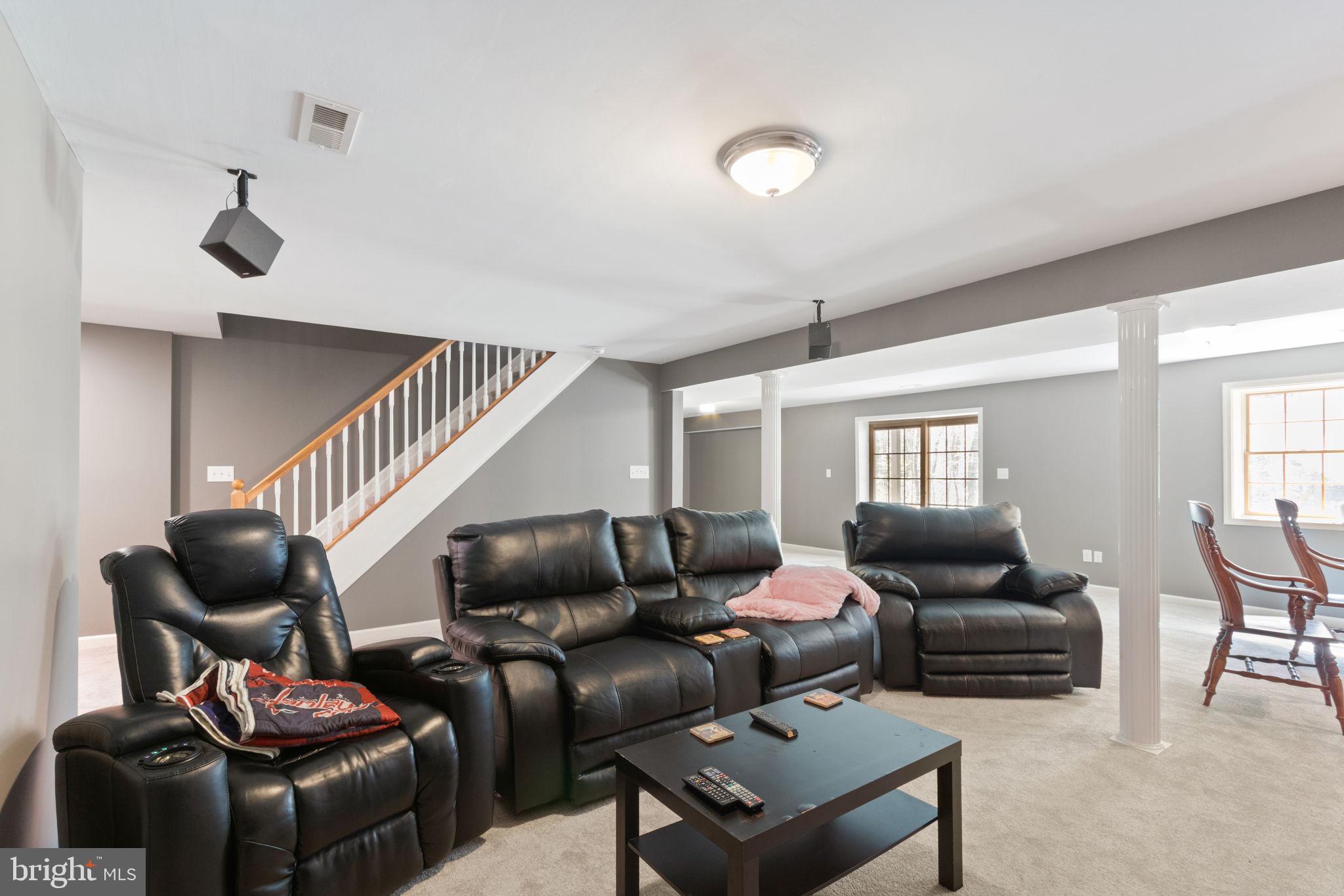 135 Cropp Road Fredericksburg, VA 22406 - Photo 47 of 67 a living room with furniture