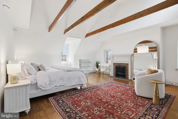 $3,795,000 | 8219 St Martins Lane, Philadelphia, PA 19118