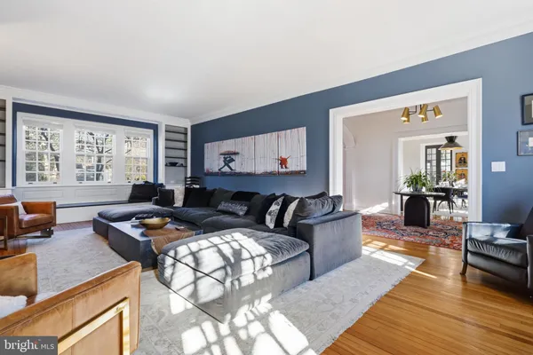 $3,795,000 | 8219 St Martins Lane, Philadelphia, PA 19118
