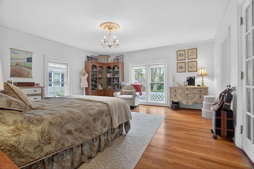 642 Worcester Street Wellesley, MA 02482 - Photo 15 of 34