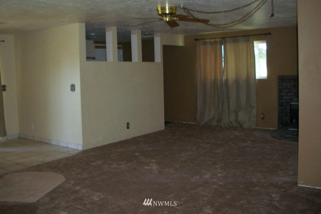 706 Rhoades Road Winlock, WA 98596 - Photo 3 of 5