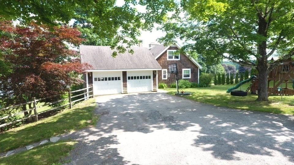 77 Chickering Road Spencer, MA 01562 - Photo 2 of 42