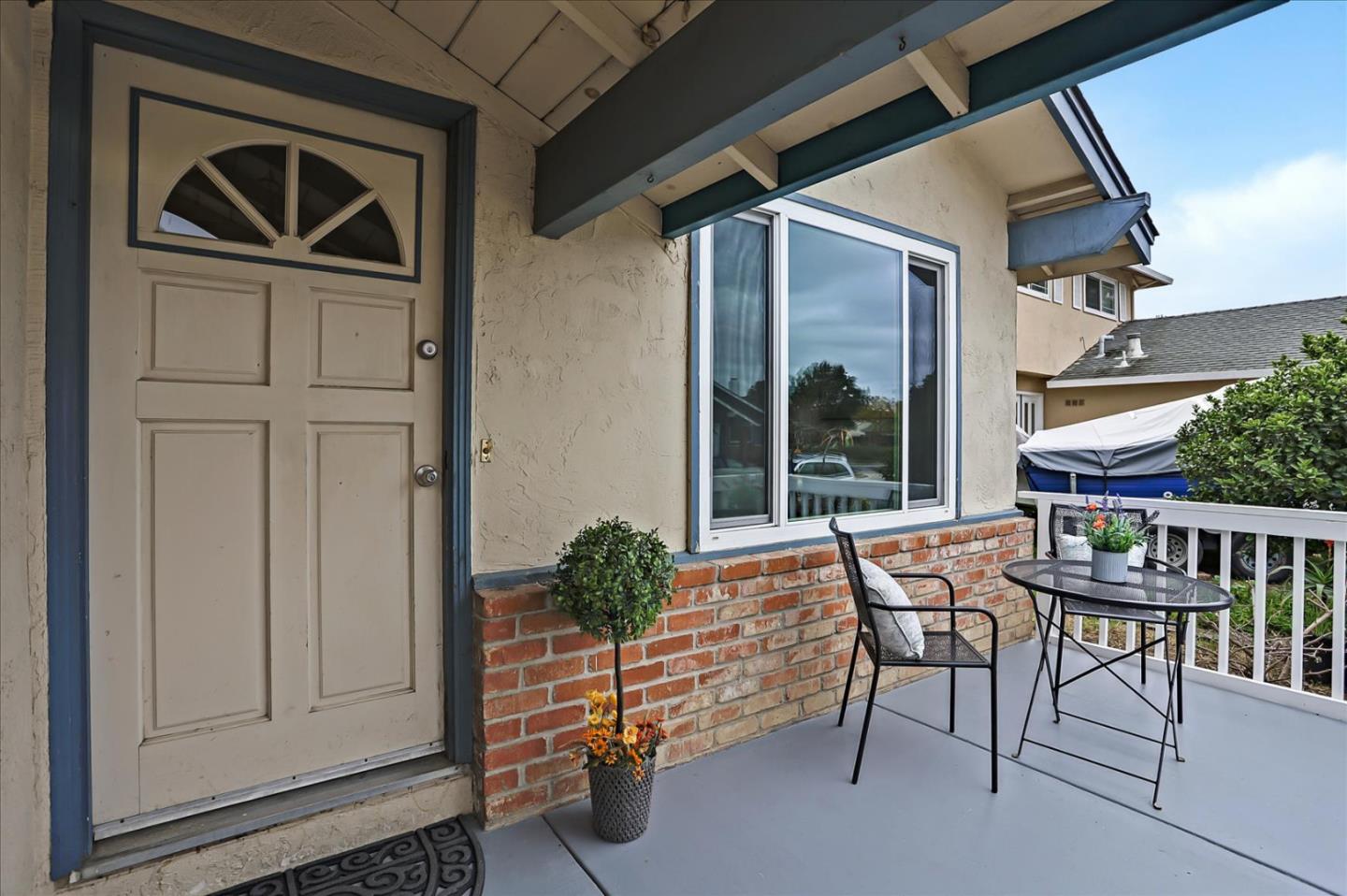 202 Greentree Way Milpitas, CA 95035 - Photo 6 of 28 a outdoor space with sitting area