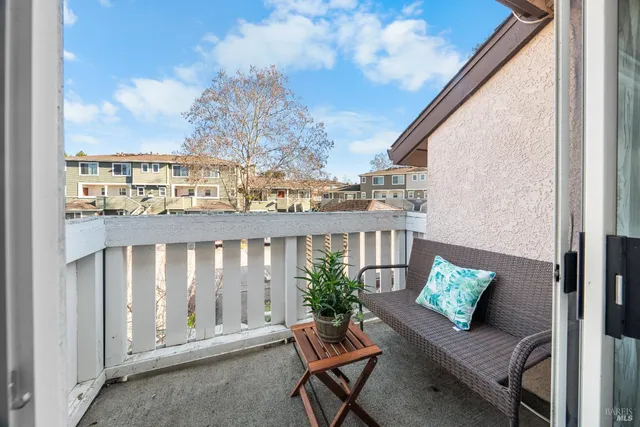 $615,000 | 1757 Burgundy Court, Petaluma, CA 94954