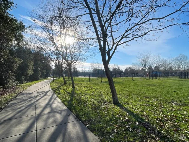 $615,000 | 1757 Burgundy Court, Petaluma, CA 94954