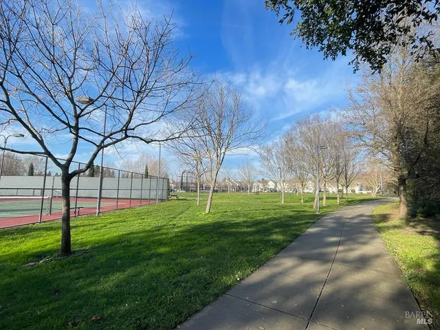 $615,000 | 1757 Burgundy Court, Petaluma, CA 94954