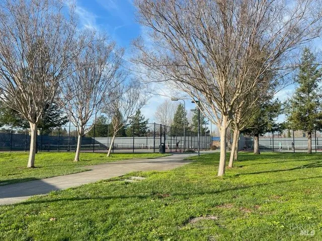 $615,000 | 1757 Burgundy Court, Petaluma, CA 94954