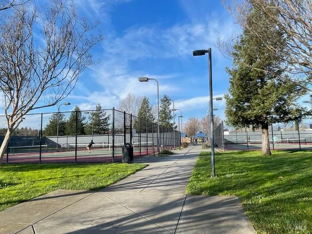 $615,000 | 1757 Burgundy Court, Petaluma, CA 94954