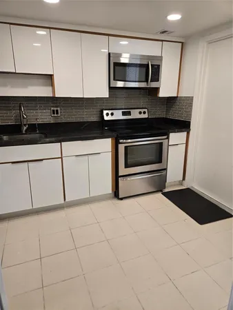 $1,600 | 2651 South Course Drive, Unit 205, Pompano Beach, FL 33069