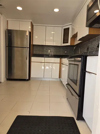 $1,600 | 2651 South Course Drive, Unit 205, Pompano Beach, FL 33069