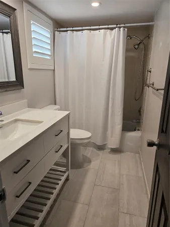 $1,600 | 2651 South Course Drive, Unit 205, Pompano Beach, FL 33069