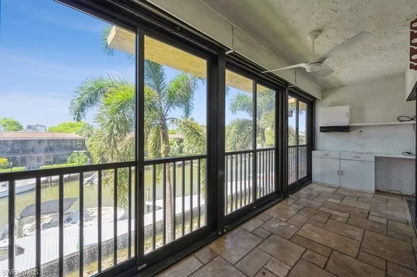 $4,000 | 1400 Blue Point Avenue, Unit 207, Naples, FL 34102