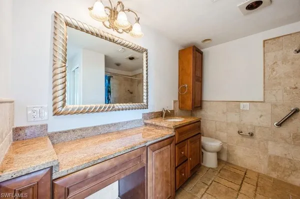 $4,000 | 1400 Blue Point Avenue, Unit 207, Naples, FL 34102