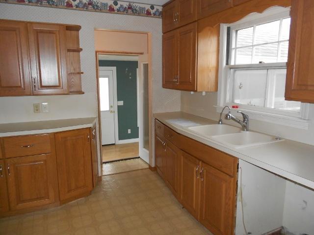 555 Montezuma Road Benton Harbor, MI 49022 - Photo 12 of 19 Additional Photo