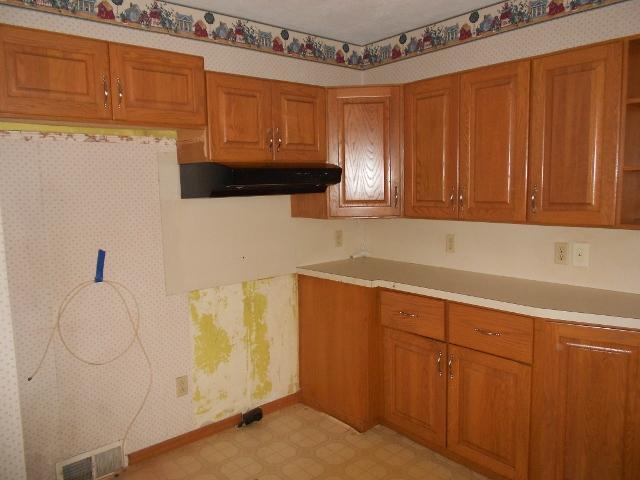 555 Montezuma Road Benton Harbor, MI 49022 - Photo 13 of 19 Additional Photo