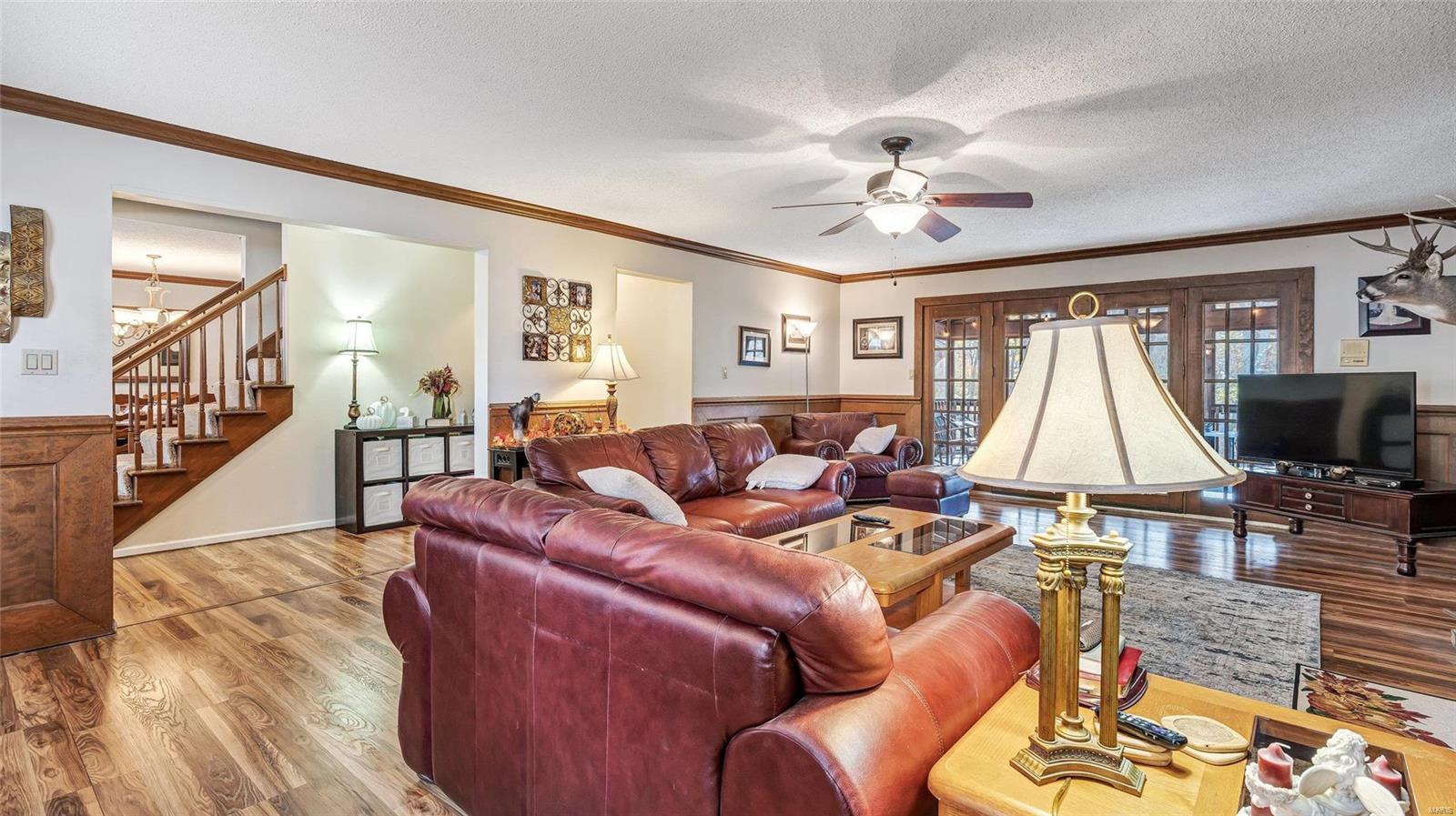 7122 Underoak Road St. Louis, MO 63129 - Photo 4 of 37 Gallery Image 4