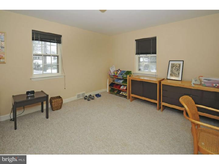 939 Leopard Road Rydal, PA 19046 - Photo 22 of 25 Bedroom 4