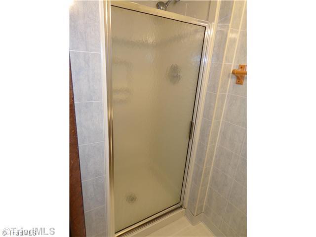 1727 Brucewood Road Graham, NC 27253 - Photo 14 of 16 Bath.