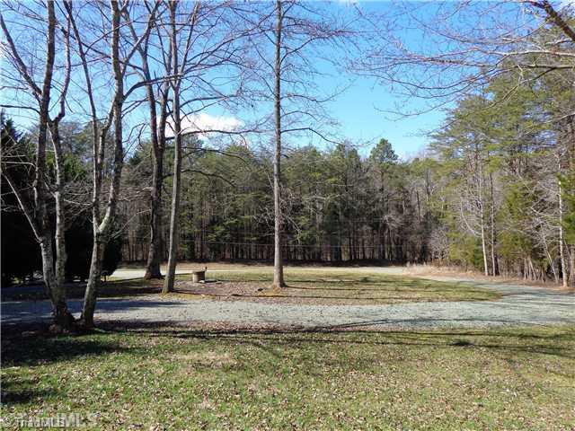 1727 Brucewood Road Graham, NC 27253 - Photo 3 of 16 Yard/Garden.