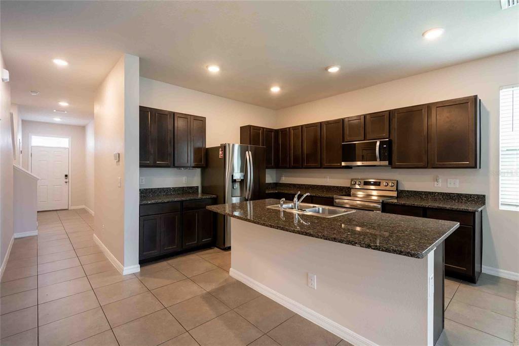 8668 Falling Blue Place Riverview, FL 33578 - Photo 5 of 28