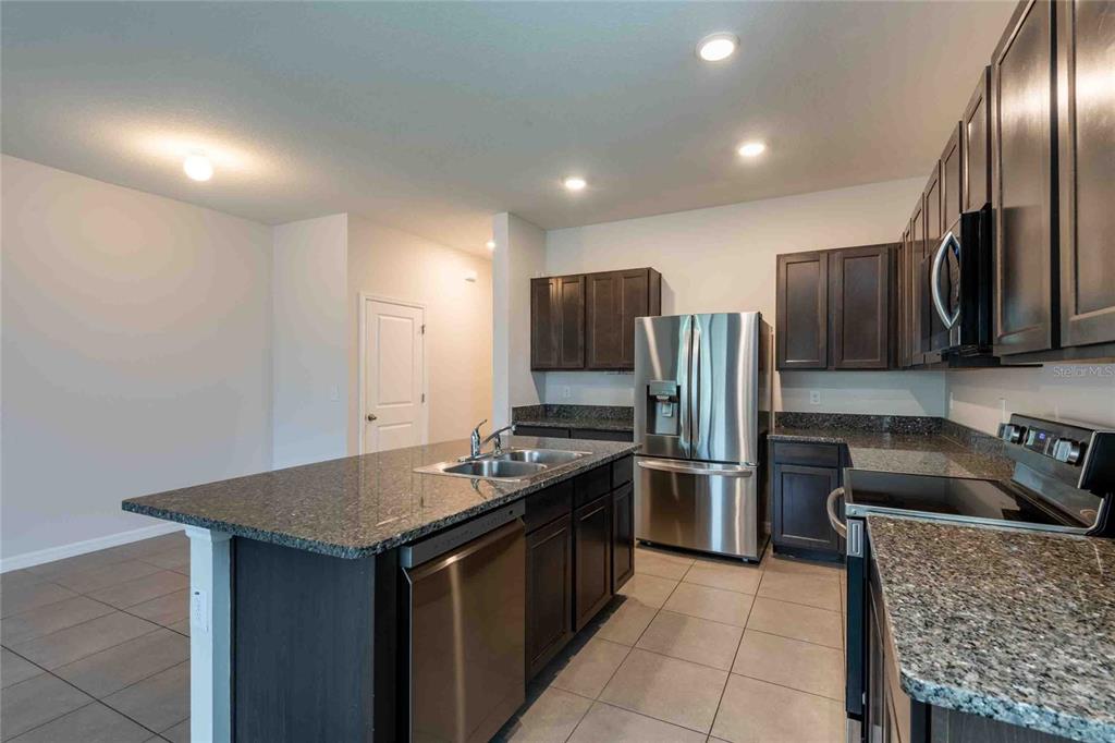 8668 Falling Blue Place Riverview, FL 33578 - Photo 7 of 28