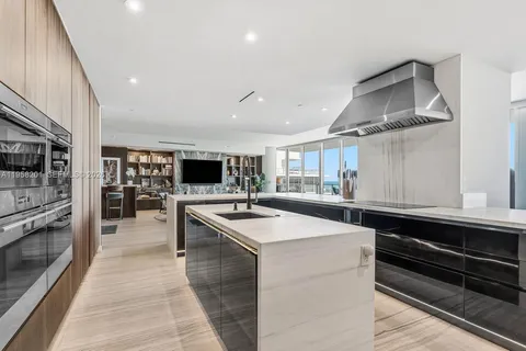 $10,495,000 | 2200 North Ocean Boulevard, Unit S1704/05, Fort Lauderdale, FL 33305