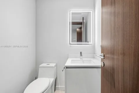 $10,495,000 | 2200 North Ocean Boulevard, Unit S1704/05, Fort Lauderdale, FL 33305