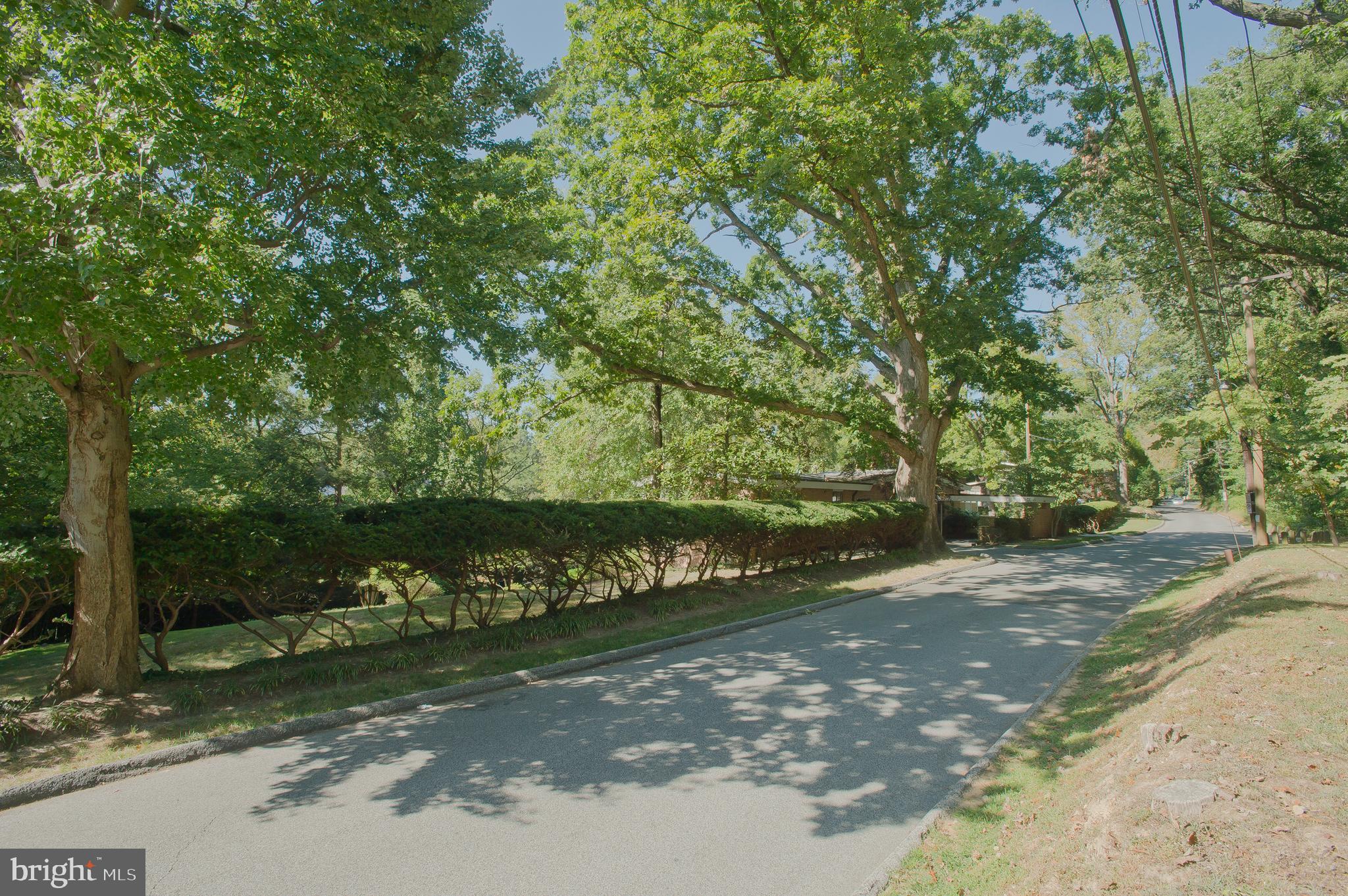 2662 Chain Bridge Road Northwest Washington, DC 20016 - Photo 3 of 9 Gallery Image 3