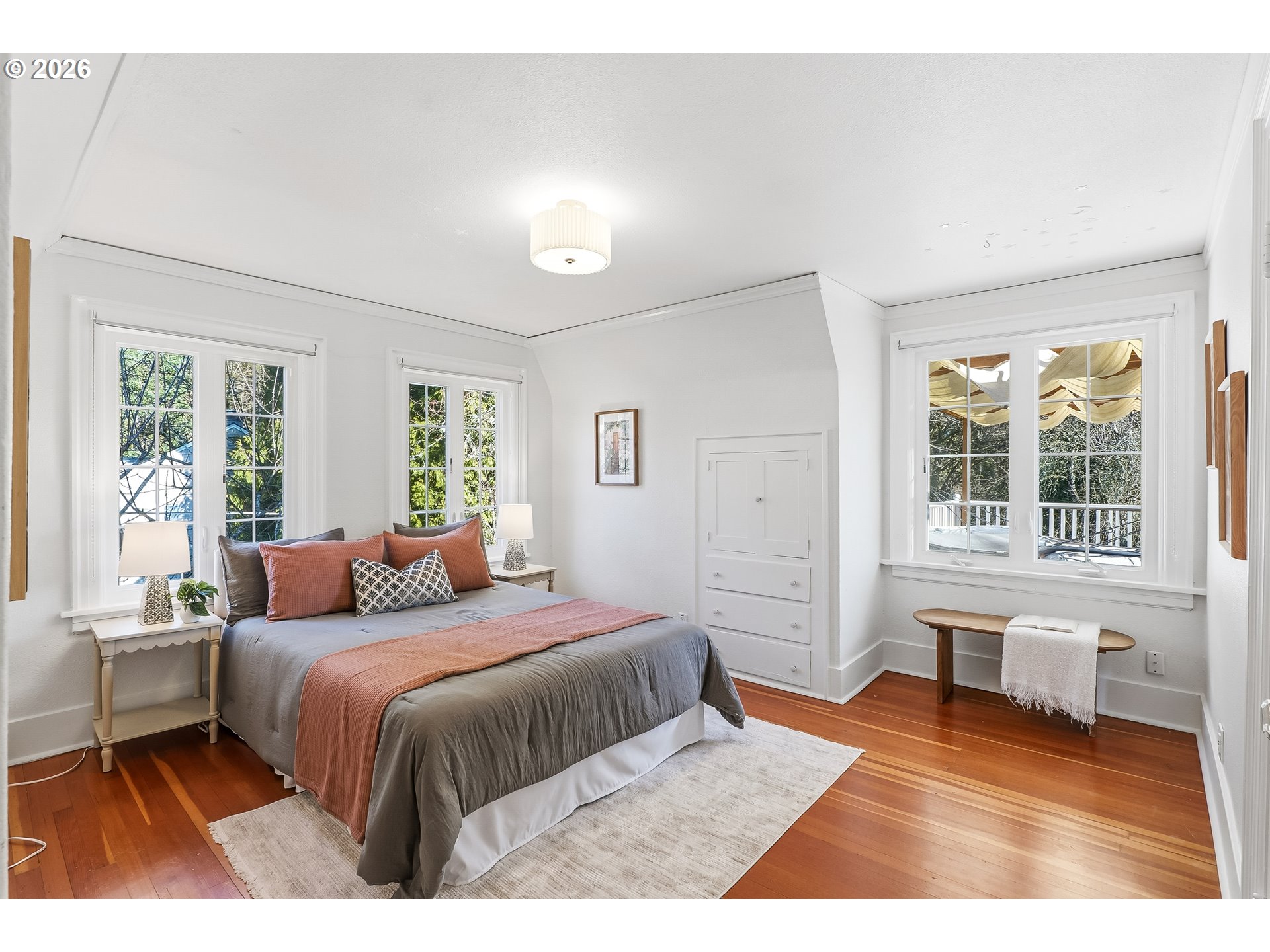 2128 Southwest Edgewood Road Portland, OR 97201 - Photo 16 of 28 Gallery Image 16