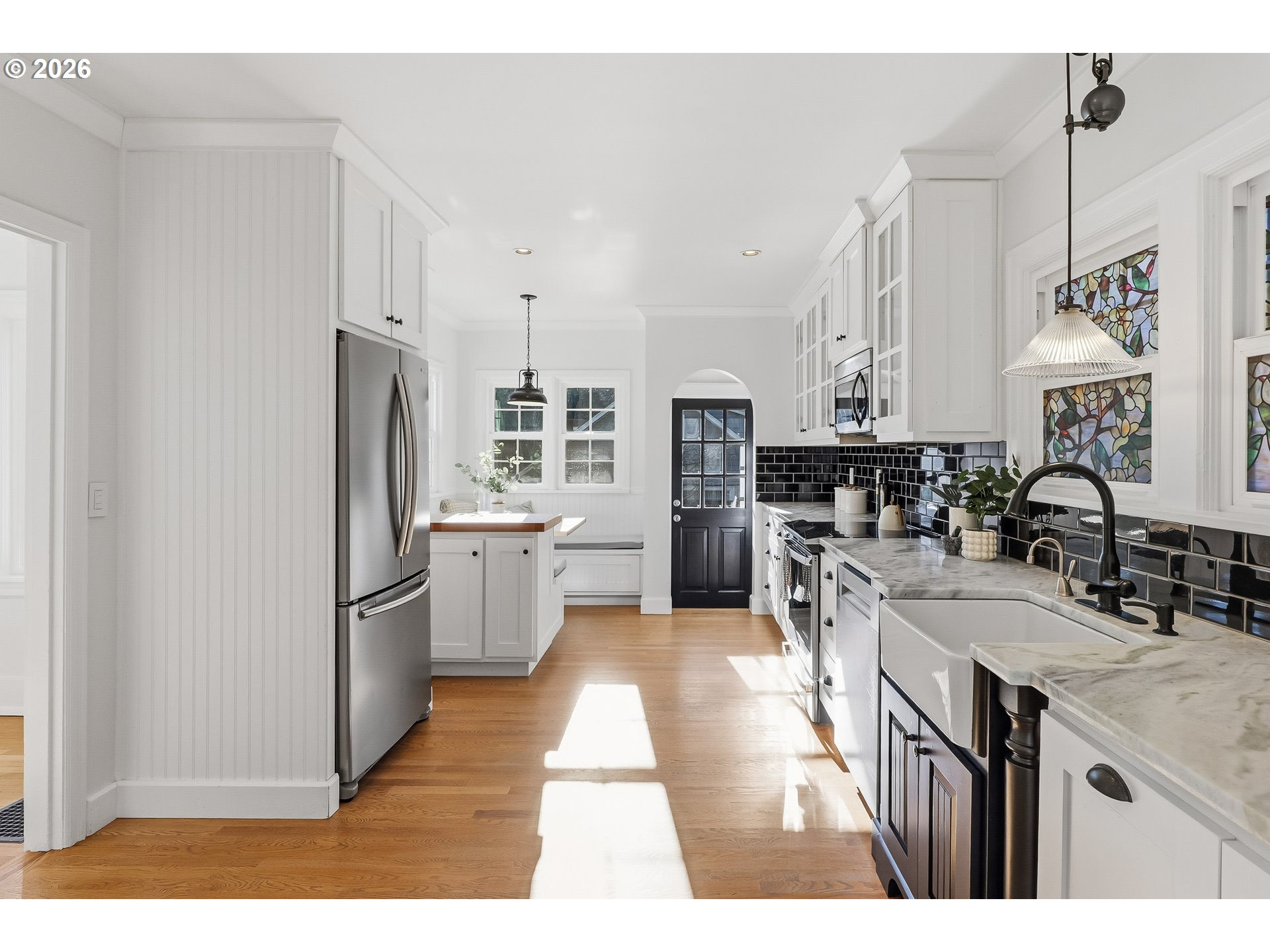 2128 Southwest Edgewood Road Portland, OR 97201 - Photo 10 of 28 Gallery Image 10