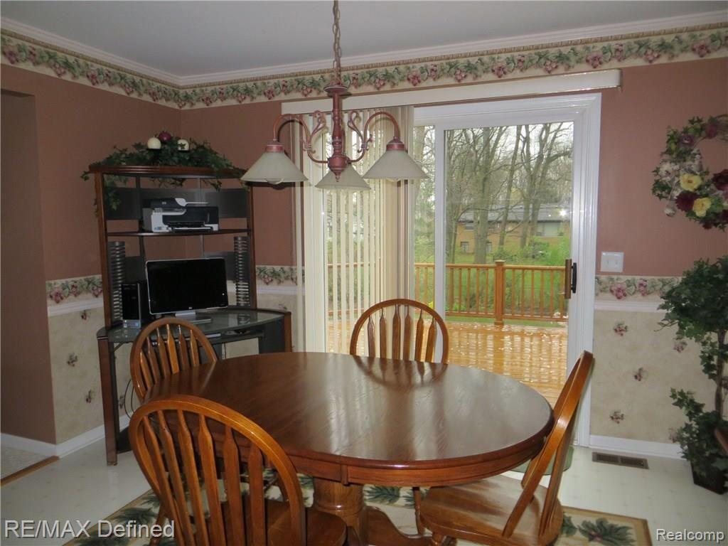 2721 Long Meadow Lane Rochester Hills, MI 48307 - Photo 6 of 26